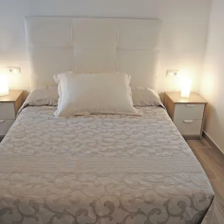 Recently Refurbished With Sea Views. *