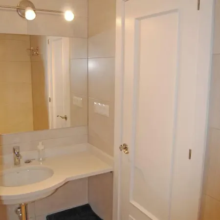 Apartment Recently Refurbished With Sea Views.