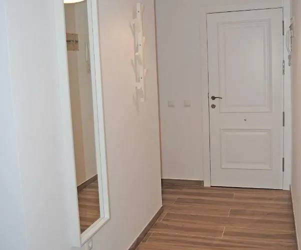 Recently Refurbished With Sea Views. *